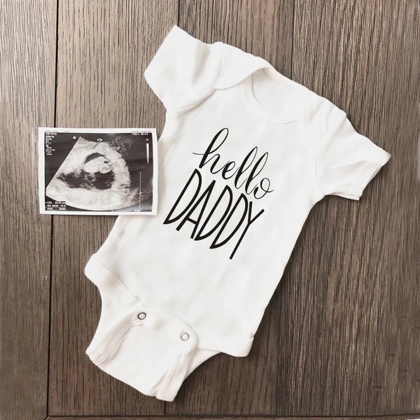 Baby Clothing Online - ฤดูร้อนทารกแรกเกิดทารกเด็กผู้หญิงบอดี้สูทแขนสั้นHello Daddyพิมพ์เด็กทารกRomperสีขาวJumpsuitชุดทารกDaddyเสื้อผ้า
