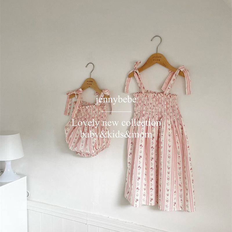 ชุดรอมเปอร์มีสายรัดสำหรับเด็กผ - Baby Clothing Online บทวิจารณ์และราคา