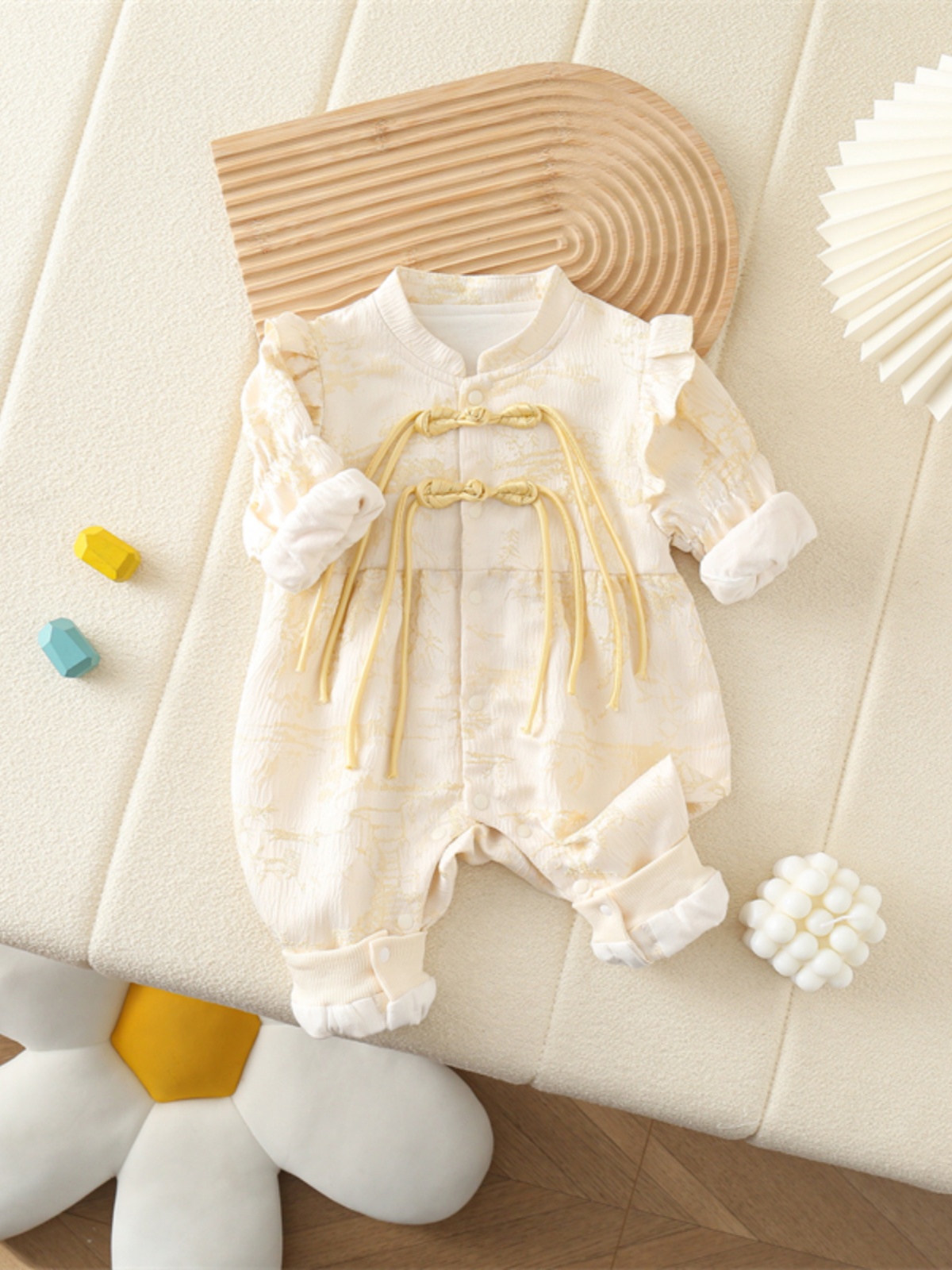 ชุดเด็กผู้หญิงสำหรับฤดูใบไม้ร่ - Baby Clothing Layers บทวิจารณ์และราคา